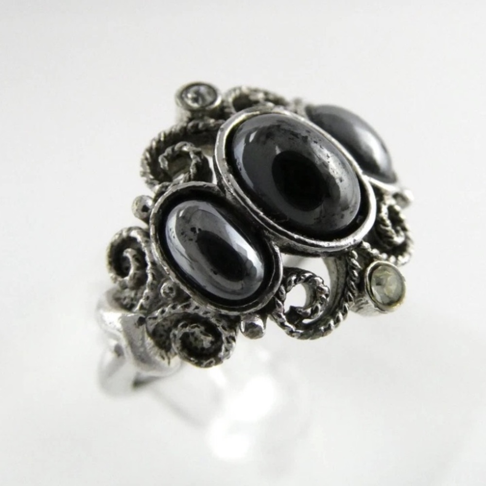 1972 Midnight Splendor Victorian Avon triple hematite Statement ring
